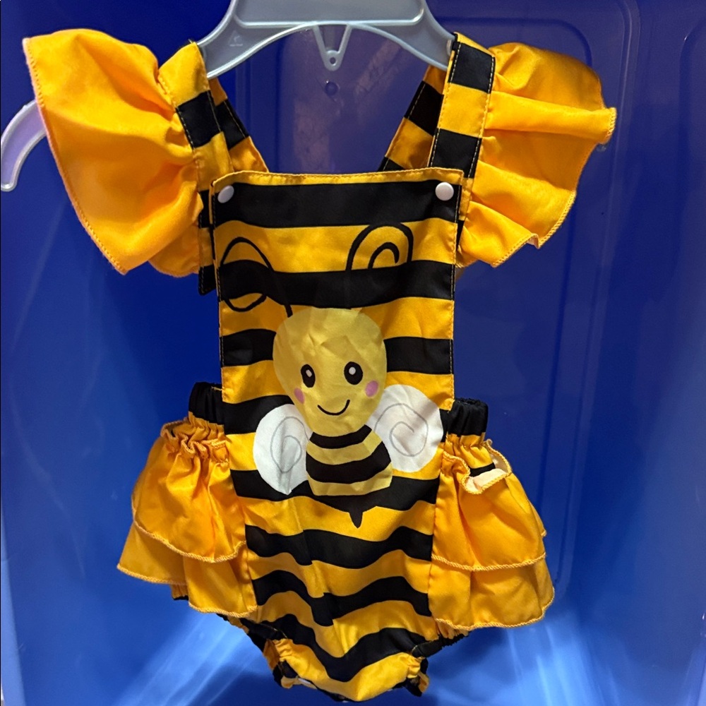 SHEIN Yellow and Black Ruffled Romper